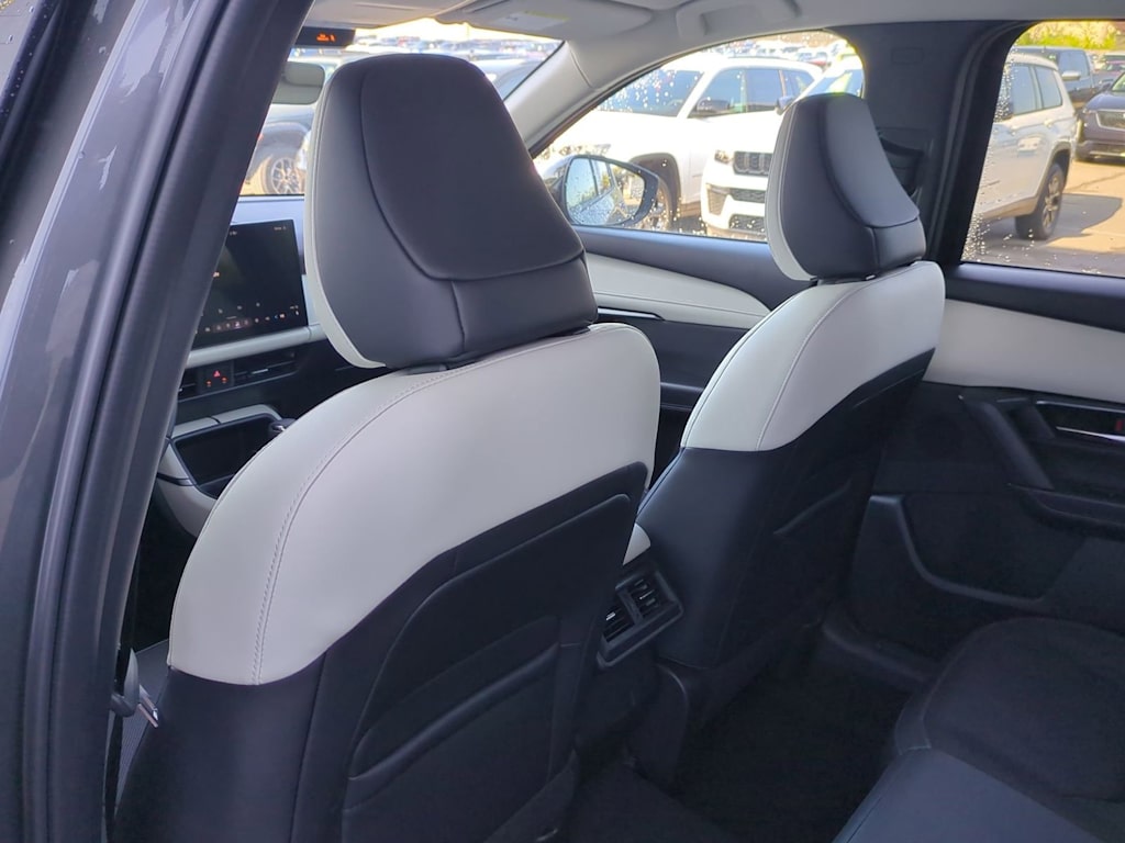 Thumbnail: 2026 Mazda CX-5 - 10
