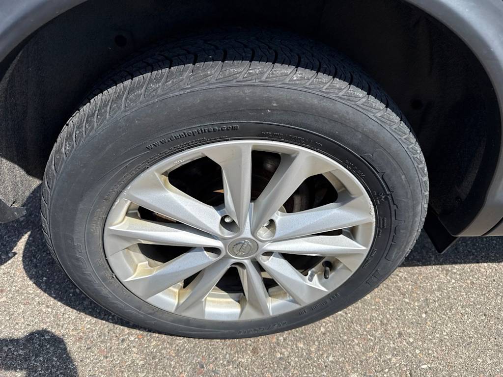 Thumbnail: 2018 Nissan Rogue Sport - 20