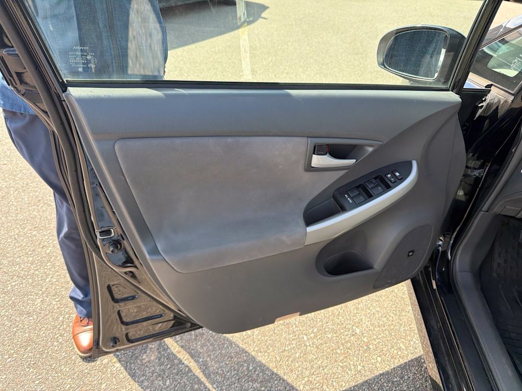 Thumbnail: 2010 Toyota Prius - 20