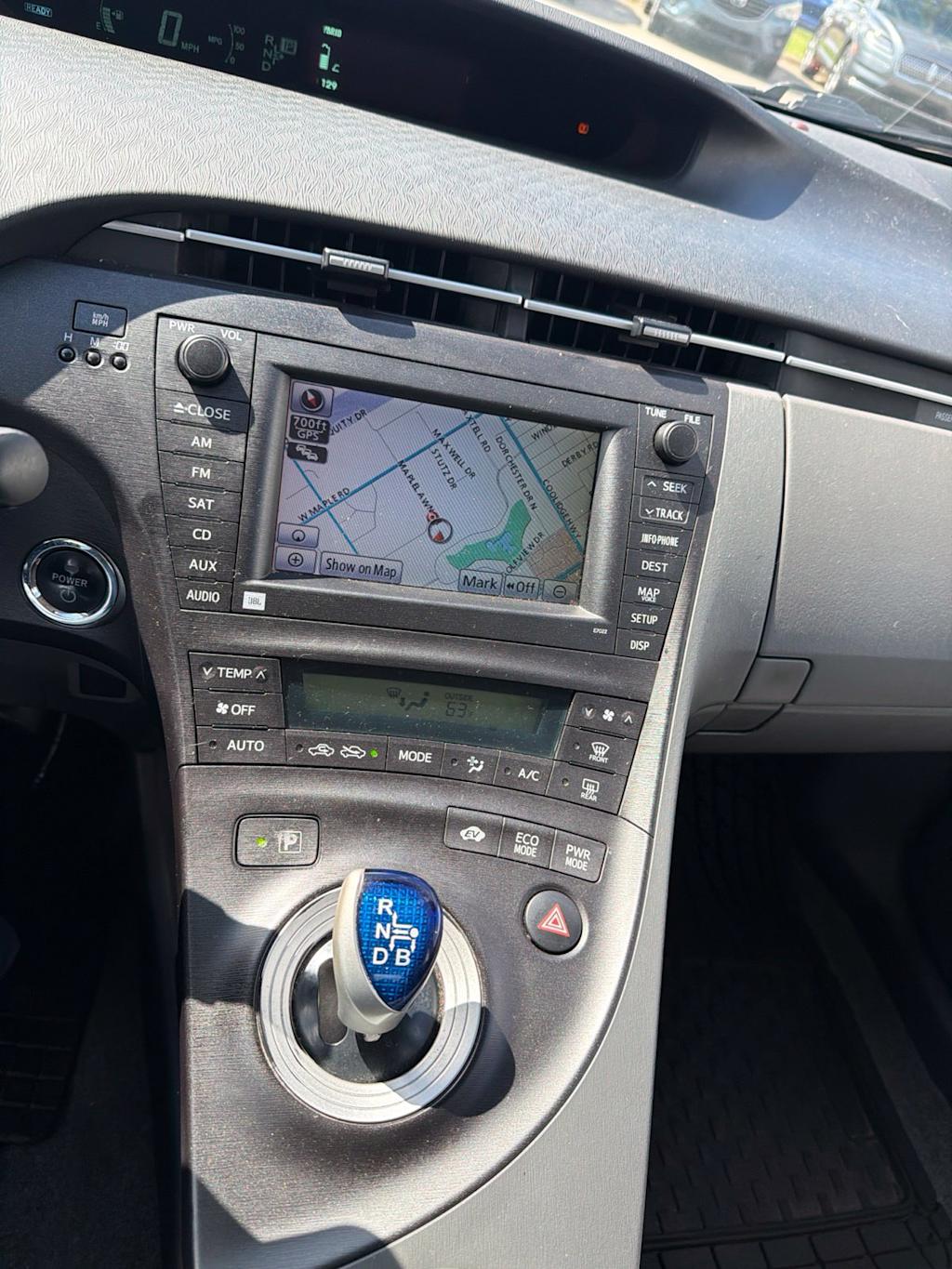 Thumbnail: 2010 Toyota Prius - 25