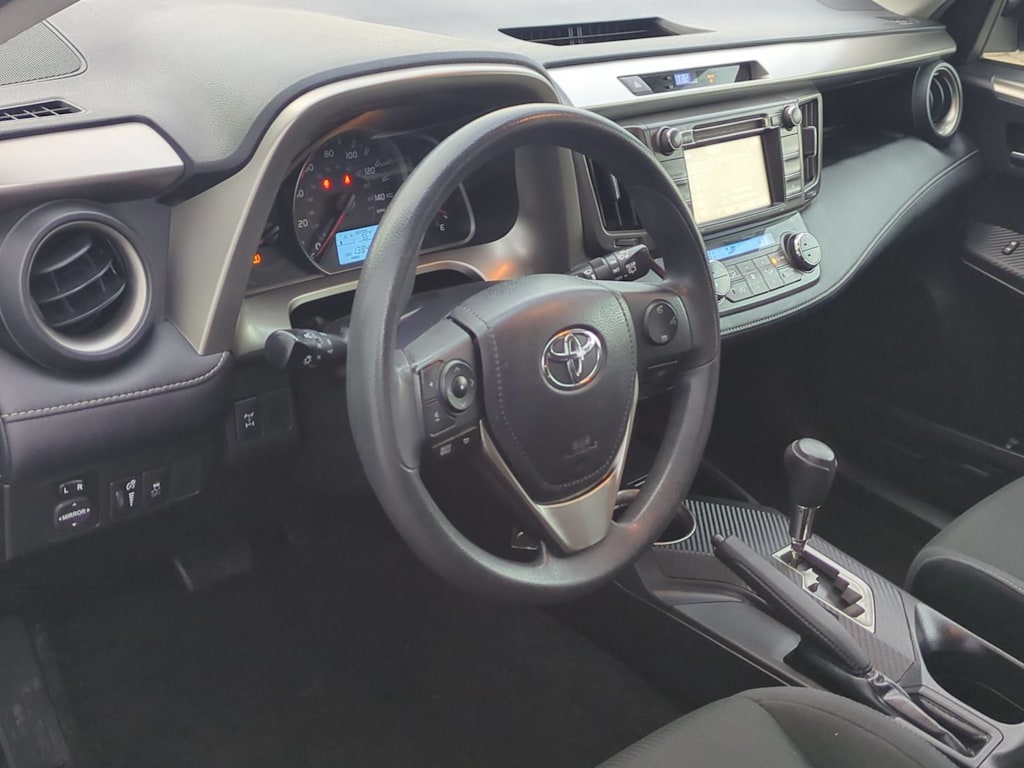 Thumbnail: 2015 Toyota RAV4 - 2