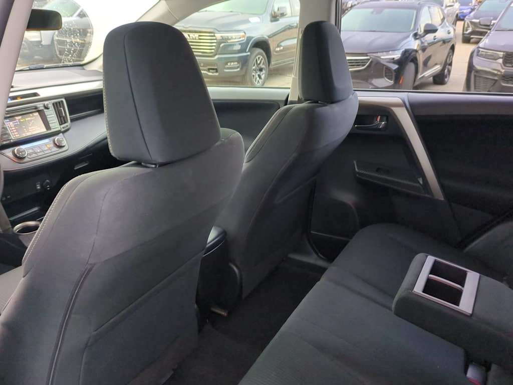 Thumbnail: 2015 Toyota RAV4 - 12