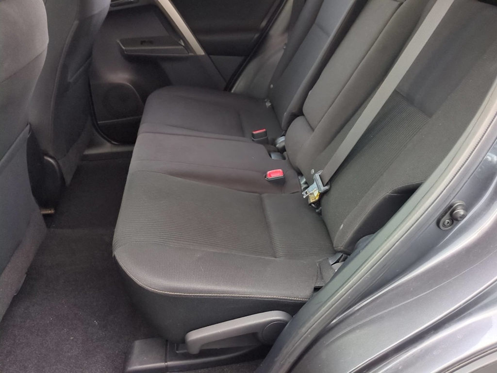 Thumbnail: 2015 Toyota RAV4 - 27