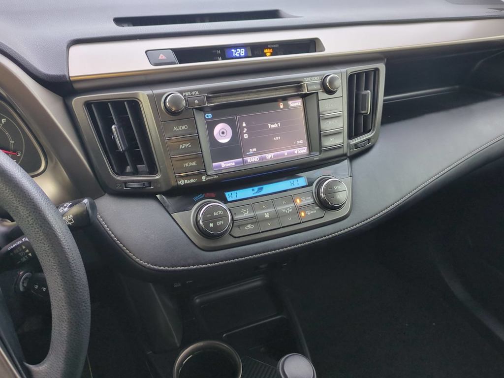 Thumbnail: 2015 Toyota RAV4 - 14