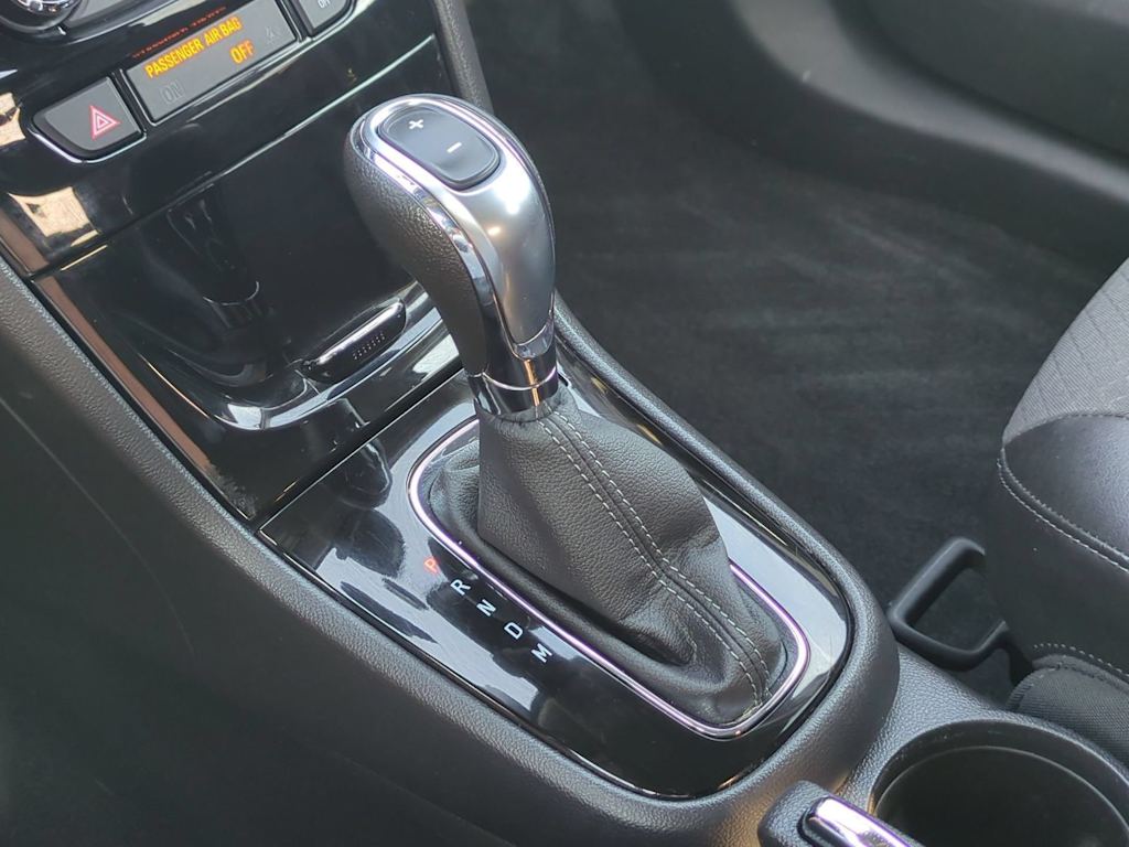 Thumbnail: 2019 Buick Encore - 32