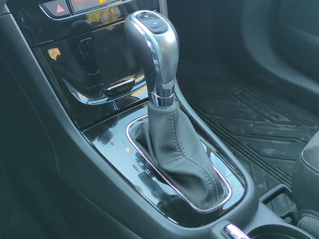 Thumbnail: 2021 Buick Encore - 32