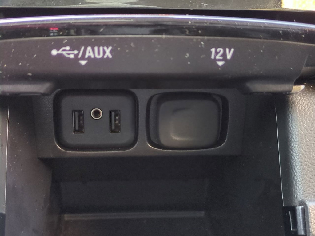 Thumbnail: 2021 Buick Encore - 31