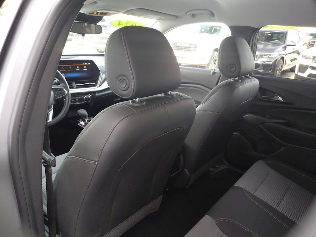 Thumbnail: 2024 Chevrolet Trax - 12
