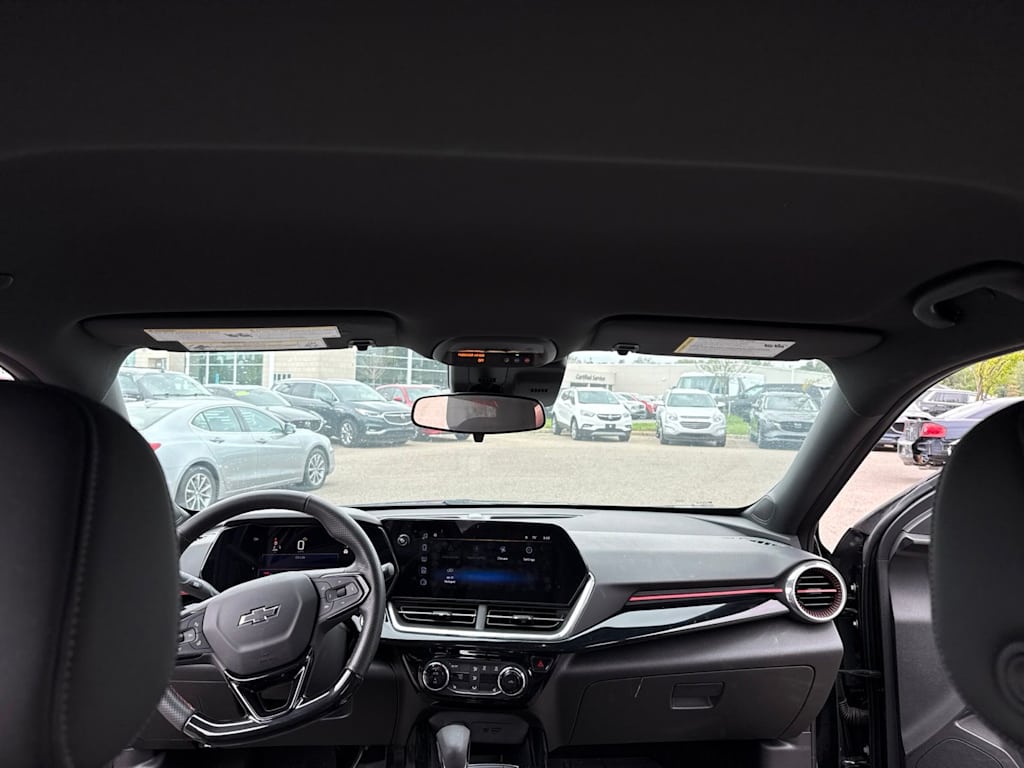 Thumbnail: 2025 Chevrolet Trax - 23