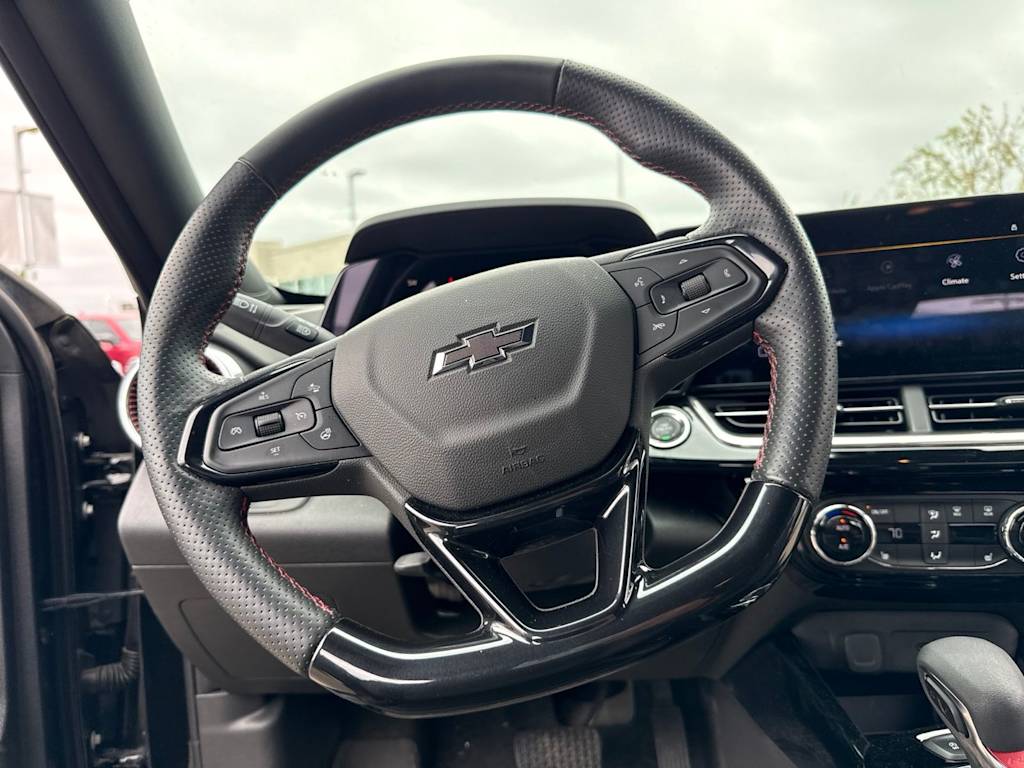 Thumbnail: 2025 Chevrolet Trax - 2
