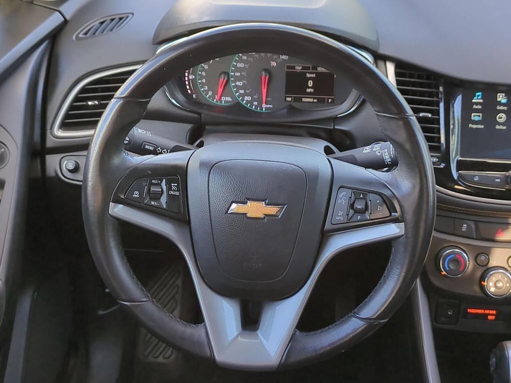 Thumbnail: 2017 Chevrolet Trax - 13