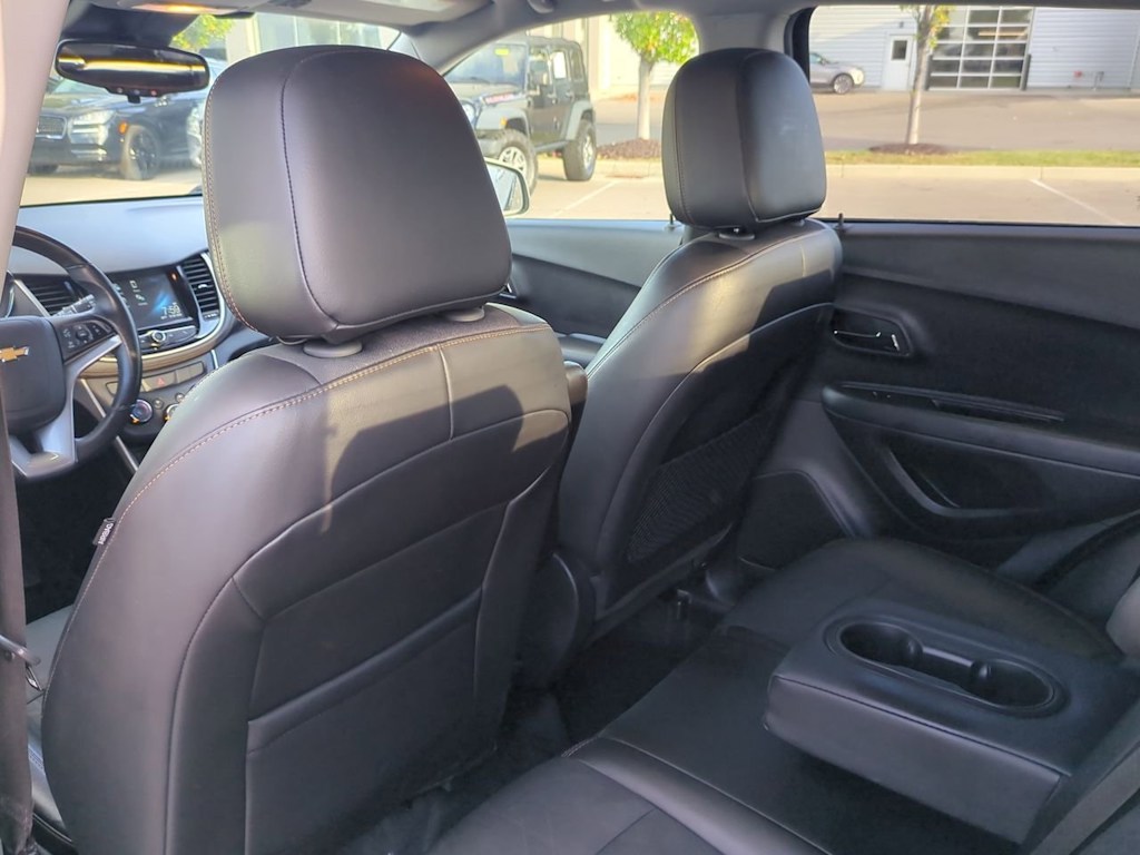 Thumbnail: 2017 Chevrolet Trax - 12