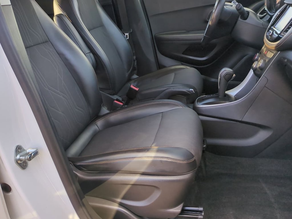 Thumbnail: 2017 Chevrolet Trax - 11