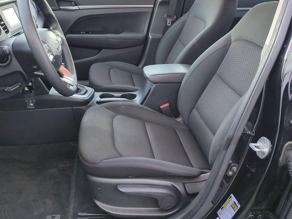 Thumbnail: 2020 Hyundai Elantra - 10
