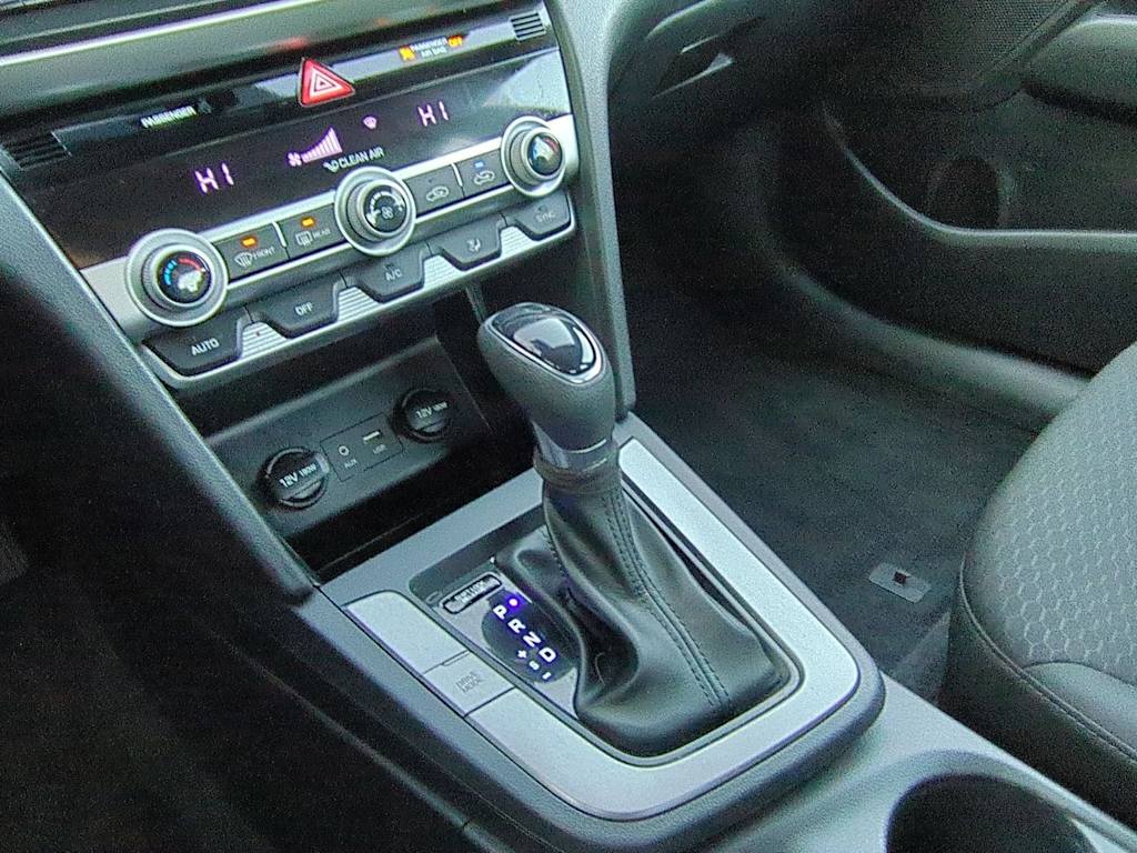 Thumbnail: 2020 Hyundai Elantra - 15