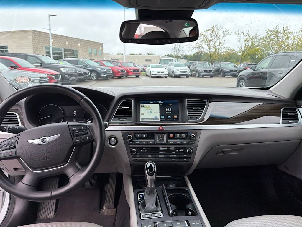 Thumbnail: 2015 Hyundai Genesis - 7