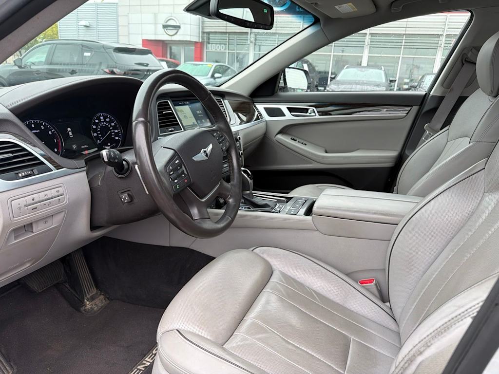 Thumbnail: 2015 Hyundai Genesis - 2