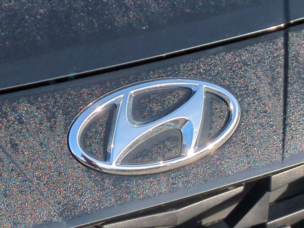 Thumbnail: 2023 Hyundai Elantra - 24