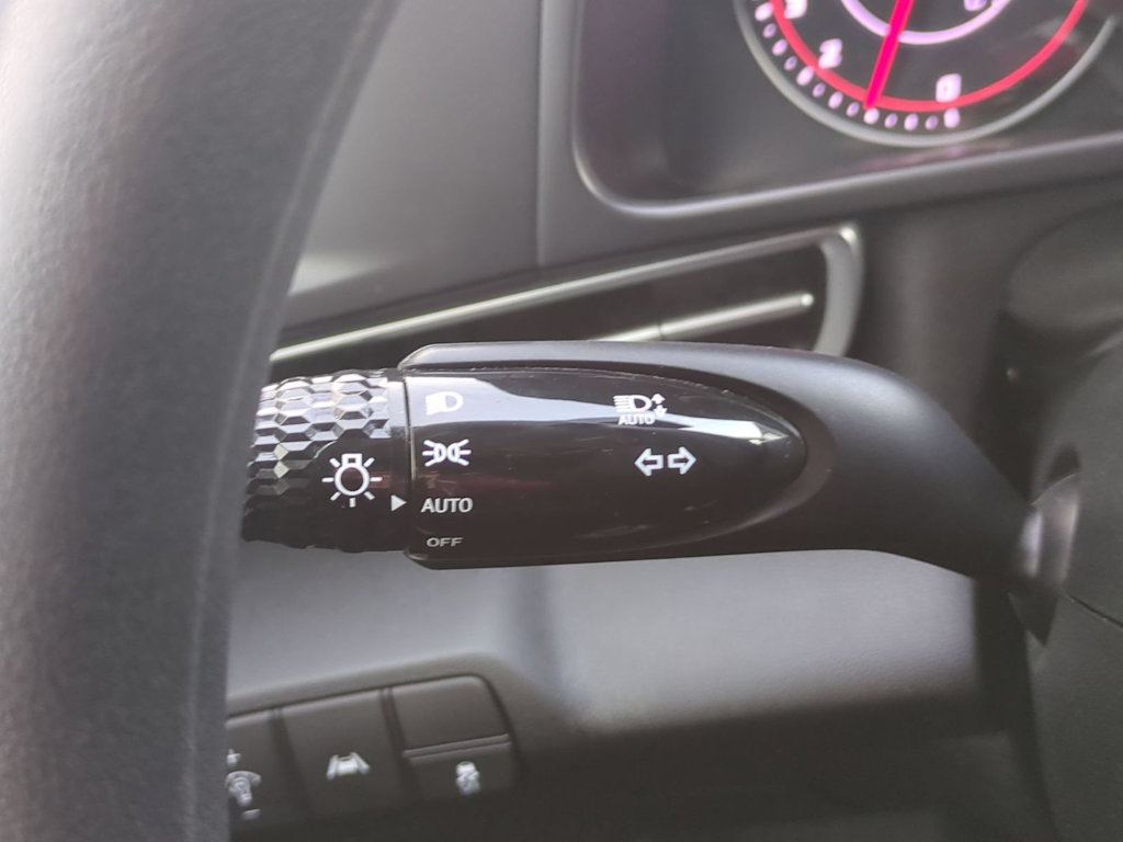 Thumbnail: 2023 Hyundai Elantra - 31