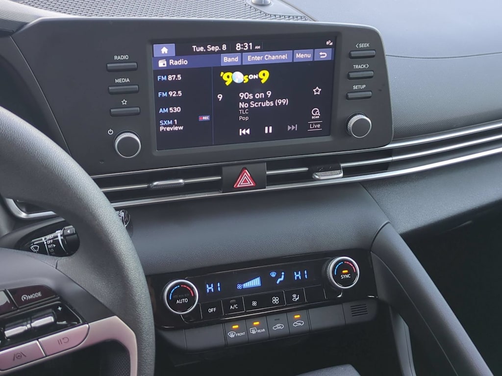 Thumbnail: 2023 Hyundai Elantra - 14