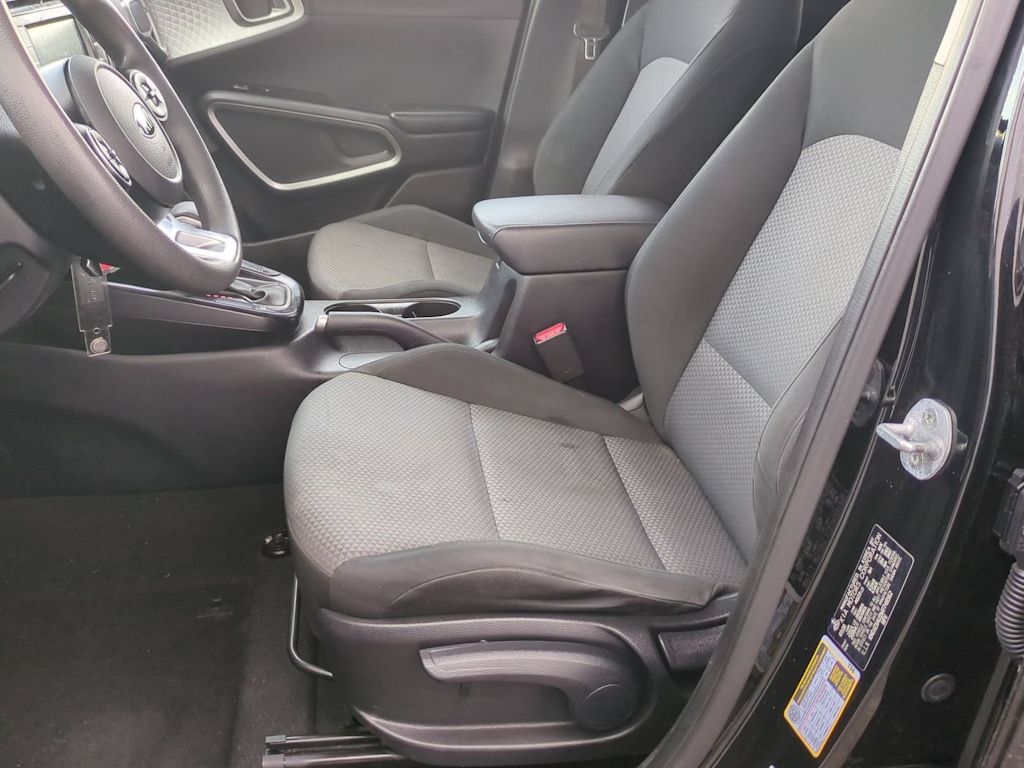 Thumbnail: 2021 Kia Soul - 10