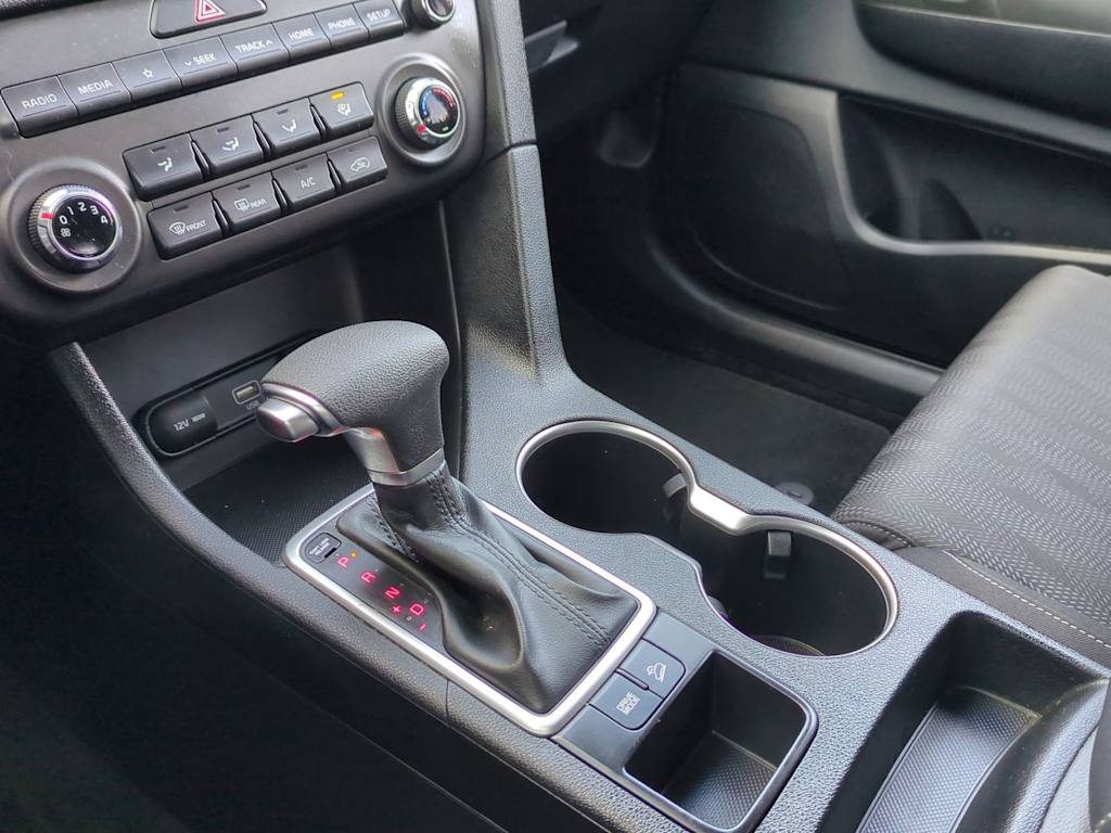Thumbnail: 2020 Kia Sportage - 15