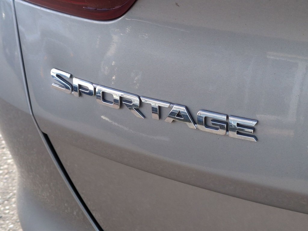 Thumbnail: 2020 Kia Sportage - 24
