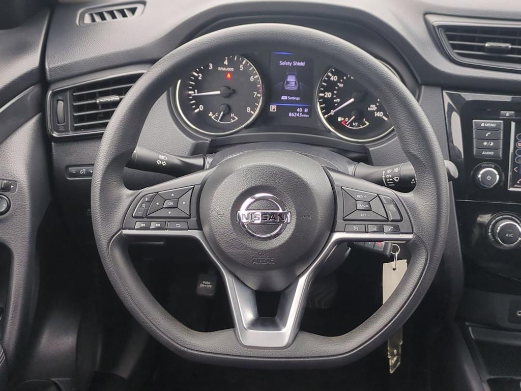 Thumbnail: 2018 Nissan Rogue - 13