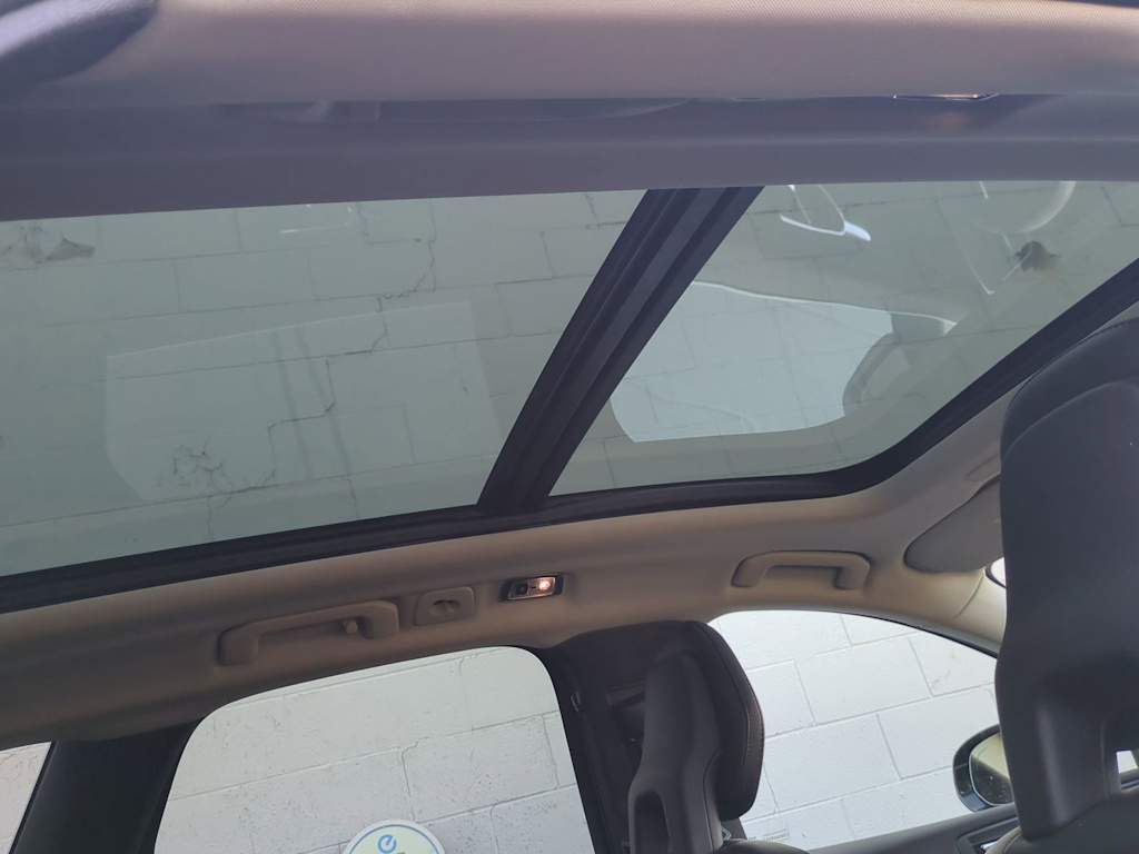 Thumbnail: 2019 Volvo XC60 - 29