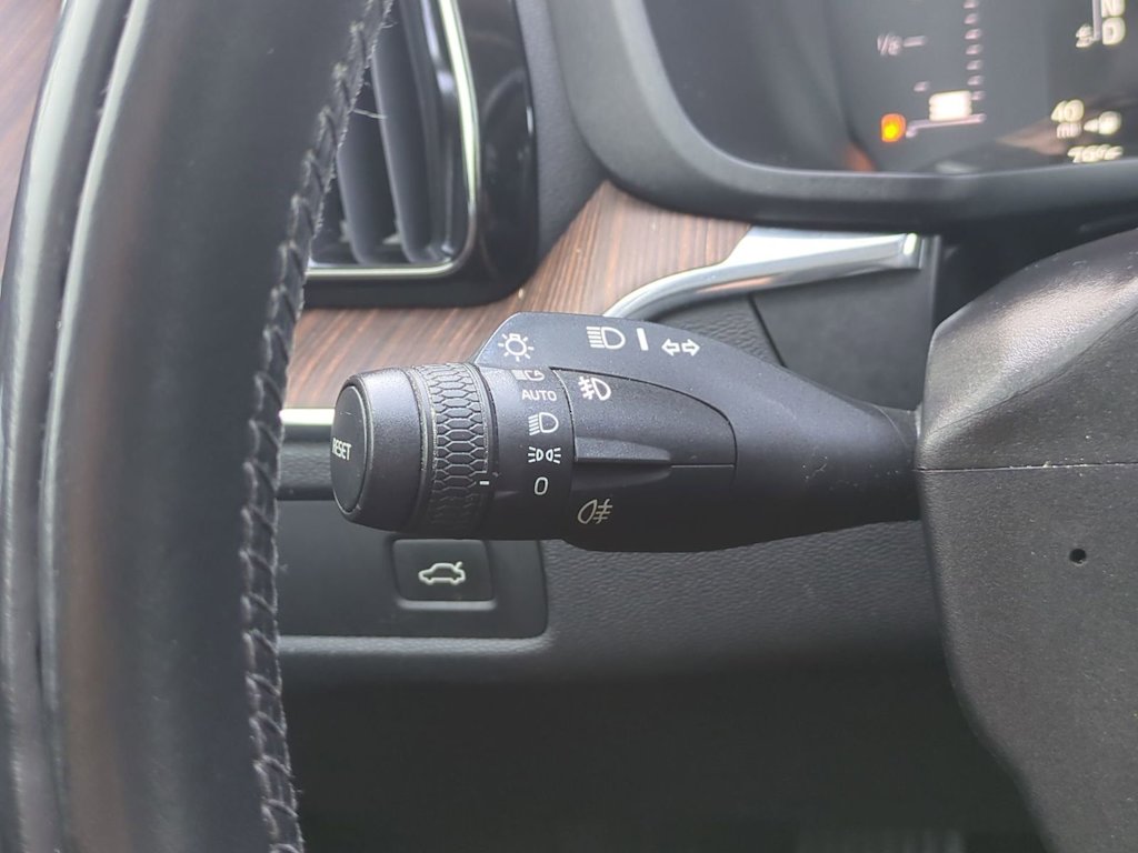 Thumbnail: 2019 Volvo XC60 - 33