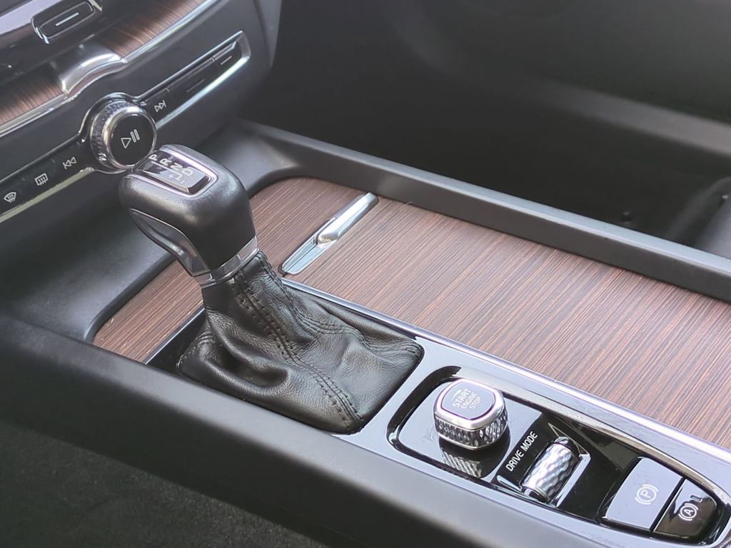 Thumbnail: 2019 Volvo XC60 - 15