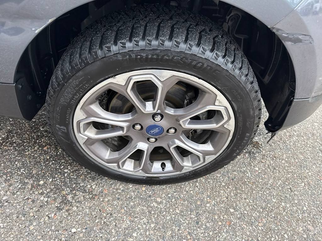 Thumbnail: 2020 Ford EcoSport - 17
