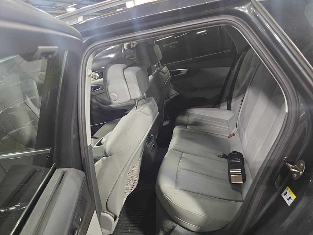 Thumbnail: 2019 Audi Allroad - 6