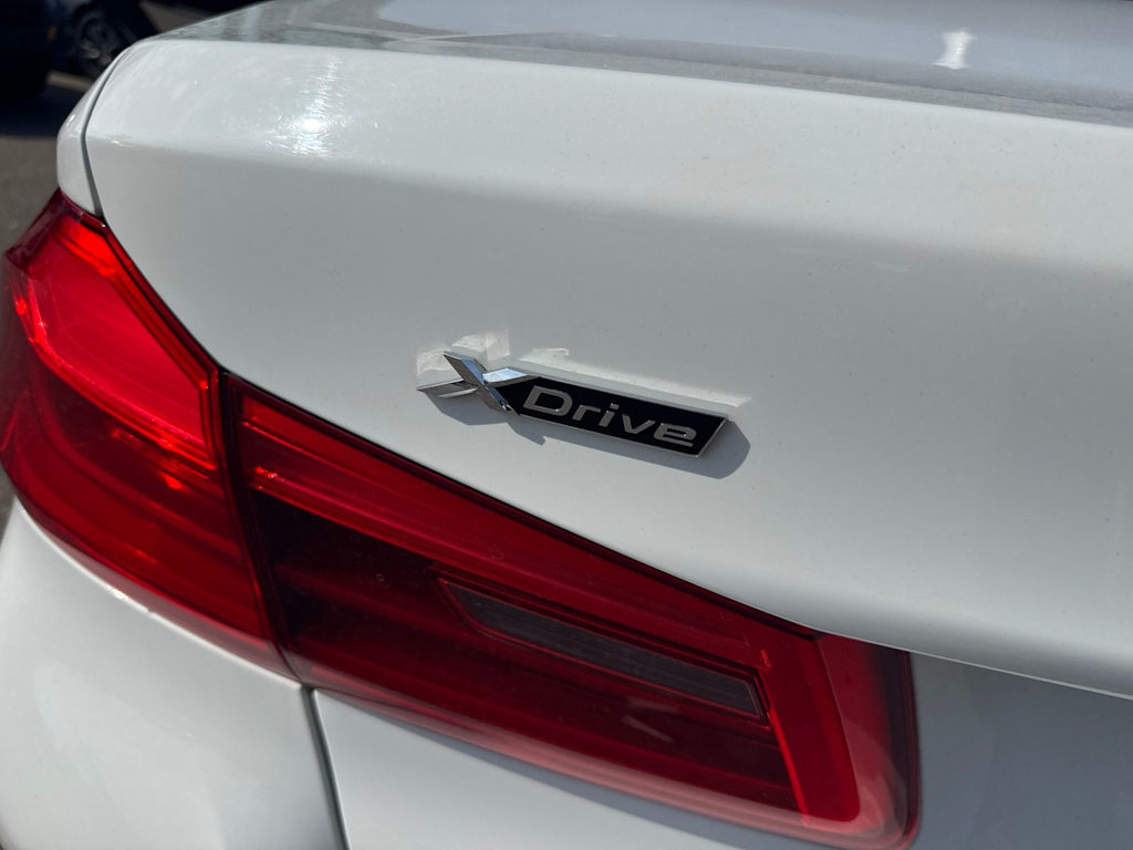 Thumbnail: 2018 BMW 5 Series - 6