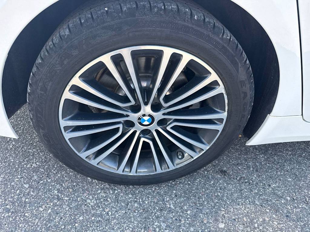 Thumbnail: 2018 BMW 5 Series - 17