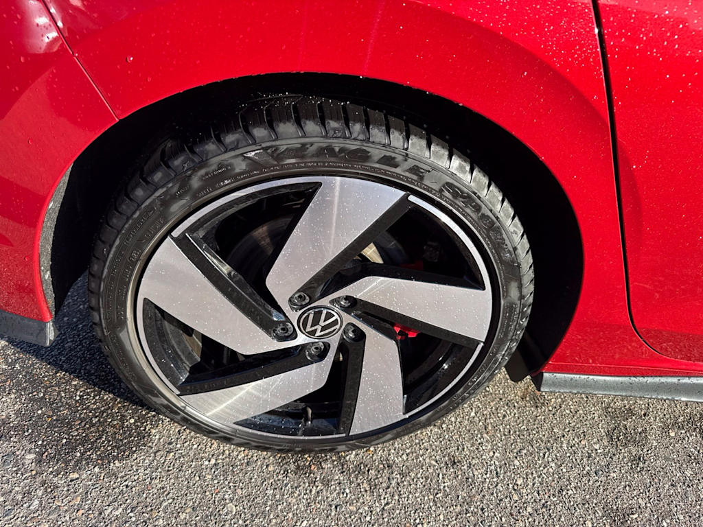 Thumbnail: 2023 Volkswagen Golf - 17