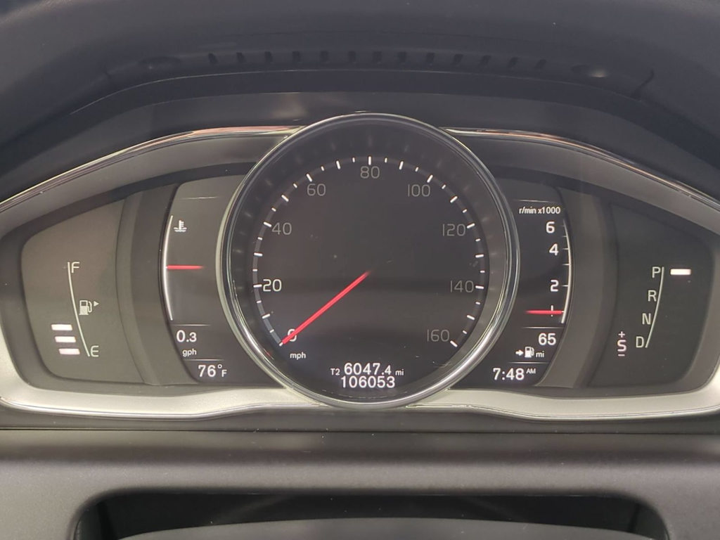 Thumbnail: 2017 Volvo XC60 - 16