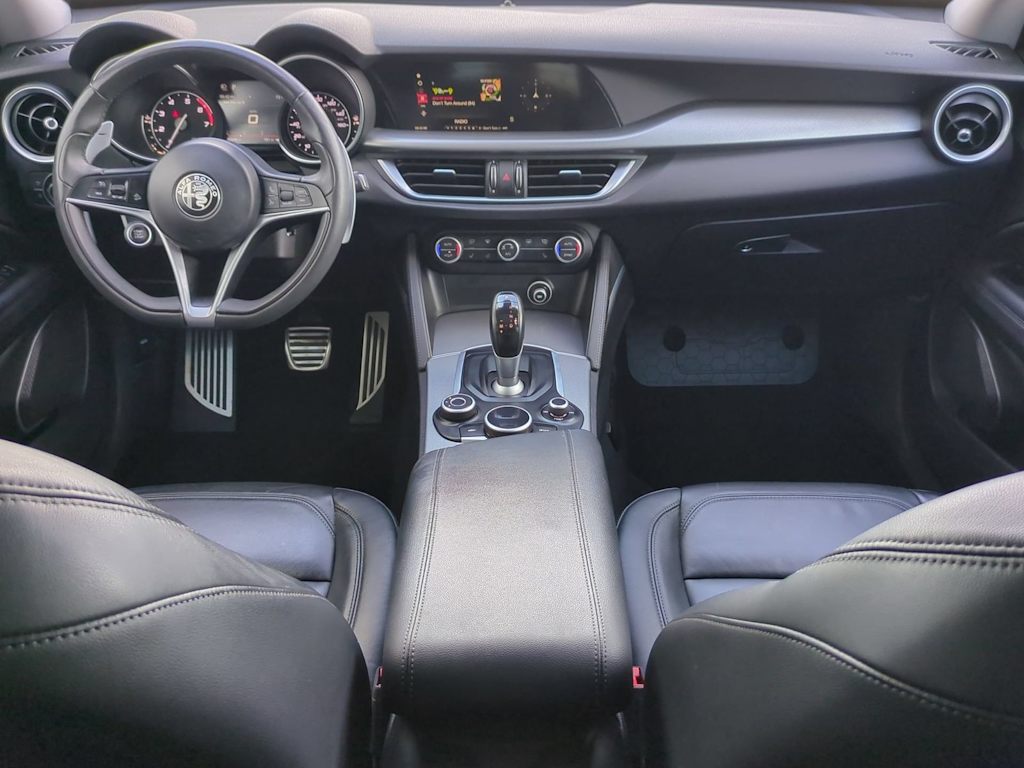 Thumbnail: 2019 Alfa Romeo Stelvio - 9