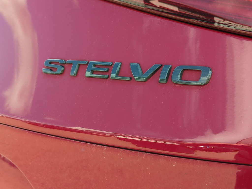 Thumbnail: 2019 Alfa Romeo Stelvio - 24