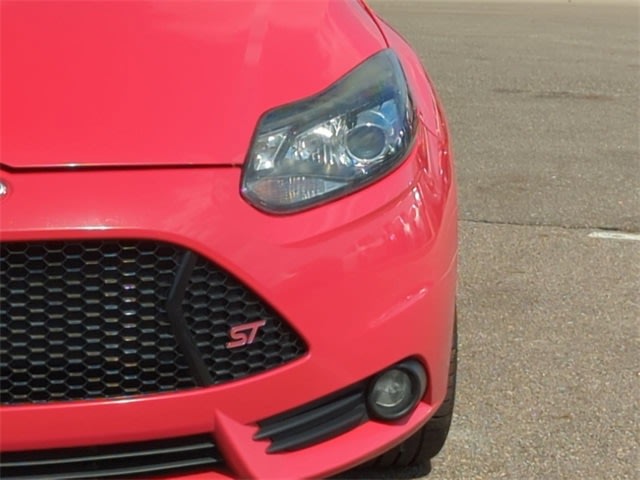 2013 Ford Focus ST 23