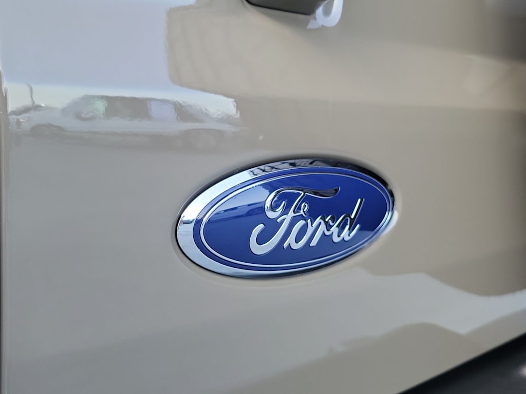 Thumbnail: 2025 Ford Bronco - 7