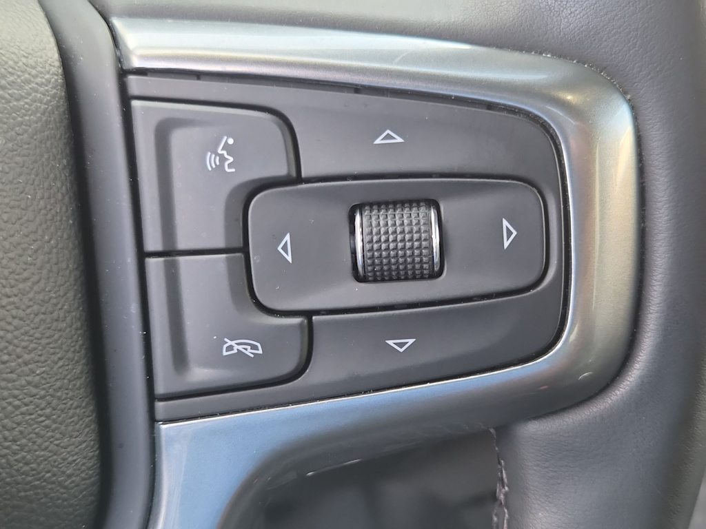 Thumbnail: 2023 Chevrolet Tahoe - 25