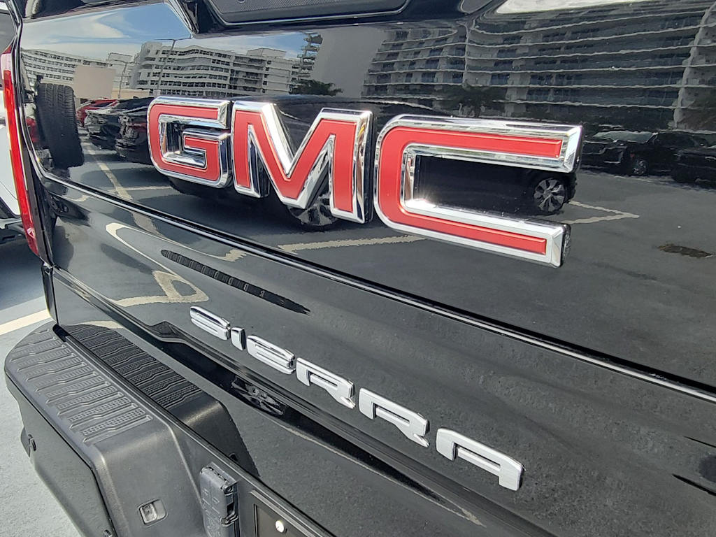 Thumbnail: 2023 GMC Sierra 1500 - 21