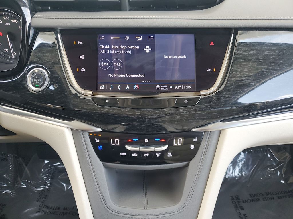 Thumbnail: 2023 Cadillac XT6 - 12