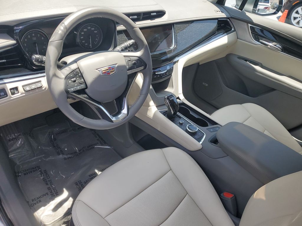 Thumbnail: 2023 Cadillac XT6 - 2