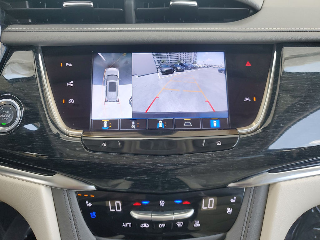Thumbnail: 2023 Cadillac XT6 - 23