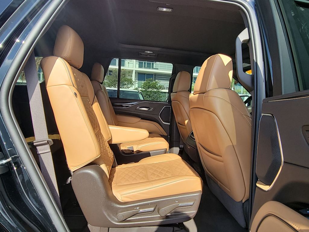 Thumbnail: 2022 Cadillac Escalade - 21