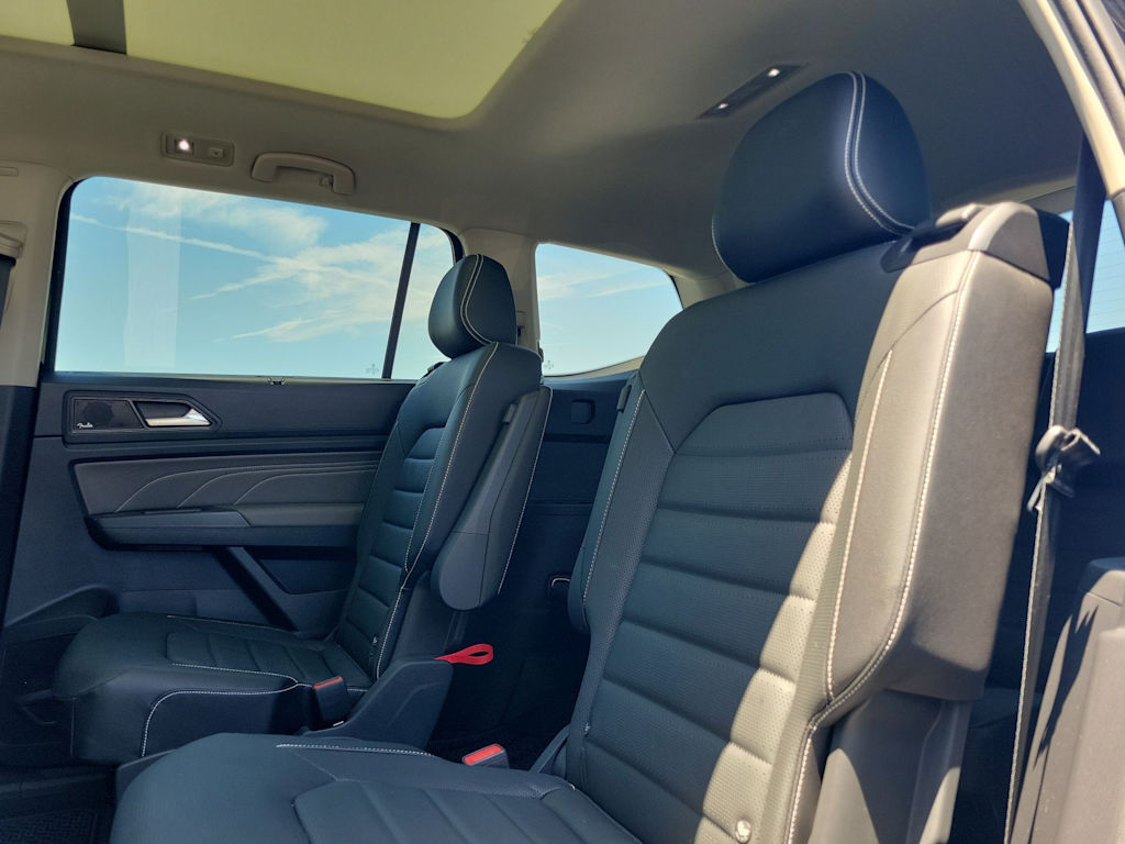 Thumbnail: 2023 Volkswagen Atlas - 24