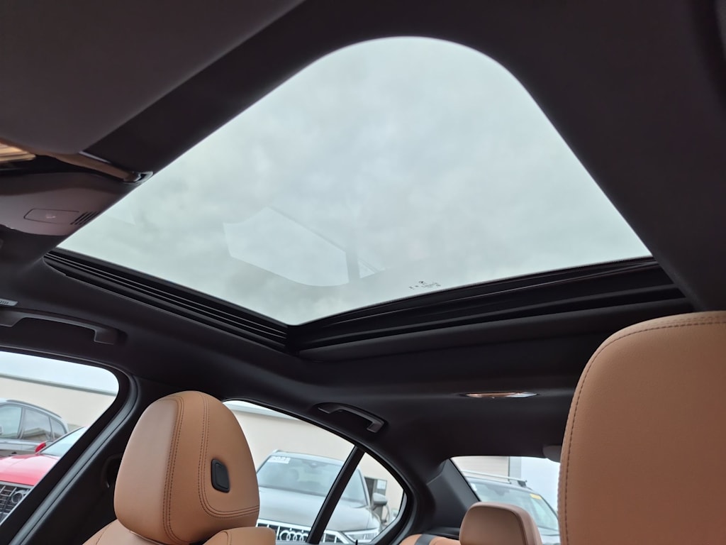 Thumbnail: 2026 BMW 3 Series - 22