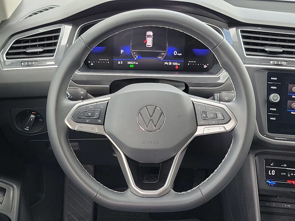Thumbnail: 2024 Volkswagen Tiguan - 14